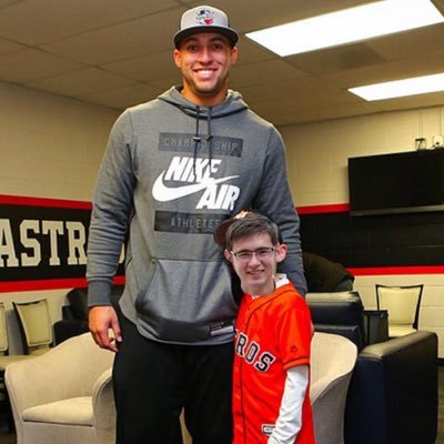 Cade Simmons - Twitter Profile Picture of Cade Simmons (@CimmonsSade) on Twitter