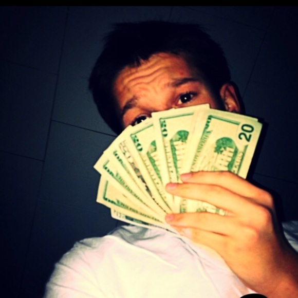 Profile Picture of Chris Bradley (@one_bad_bradxo) on Poshmark