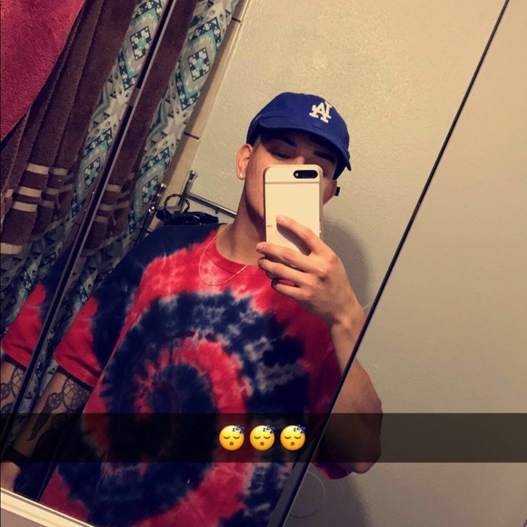 Omar Vera - Poshmark Profile Picture of Omar Vera (@omarvera24) on Poshmark