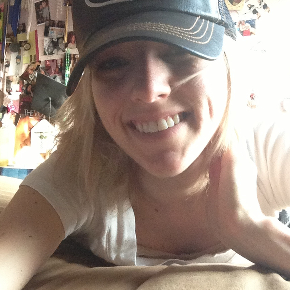 Profile Picture of Taylor Brunmeier (@taybrun) on Poshmark