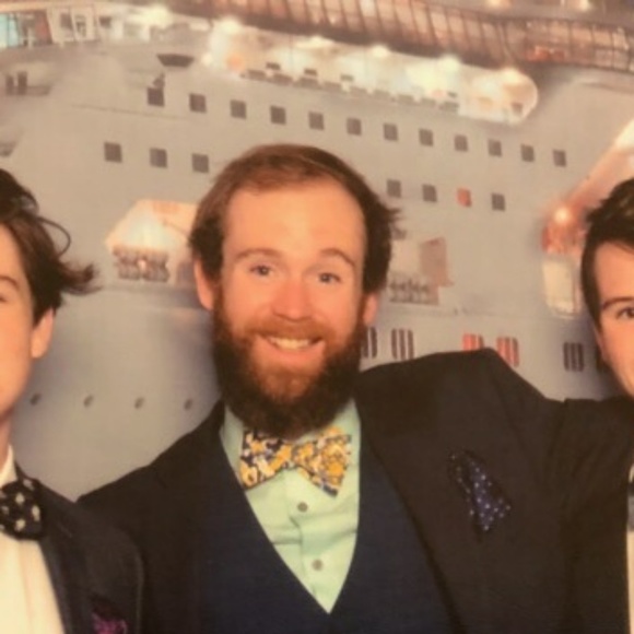 Colin Hewitt - Poshmark Profile Picture of Colin Hewitt (@chewitt92) on Poshmark