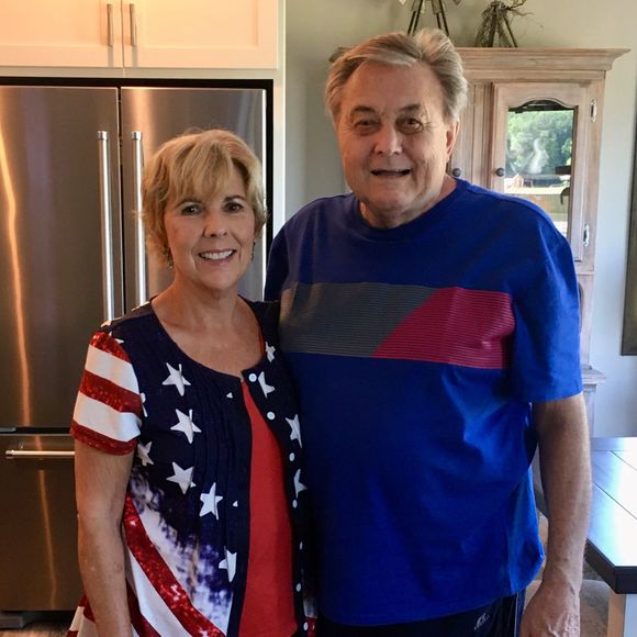 Profile Picture of Sally Degrave (@saldegrave) on Poshmark