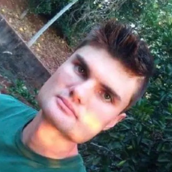 Bigg Assheir - Poshmark Profile Picture of Bigg Assheir (@steve644) on Poshmark