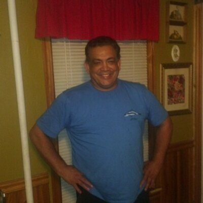 Profile Picture of Rene Saenz (@saenzrene64) on Twitter