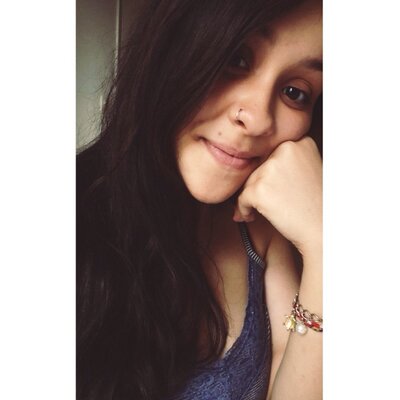 Profile Picture of Carolina Andrade (@shutupcarou) on Twitter