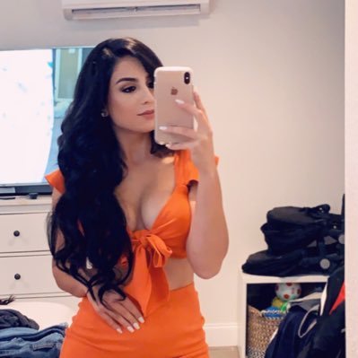 Bethany Rodriguez - Twitter Profile Picture of Bethany Rodriguez (@arentyouBeth) on Twitter