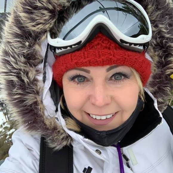 Profile Picture of Donna Driggers (@vacashn) on Poshmark