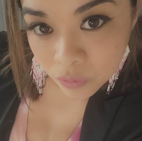 Profile Picture of Yessy Madera (@yessymadera) on Poshmark