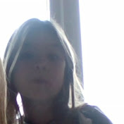 Profile Picture of Phoebe Thompson  (@phoebe12348) on Youtube