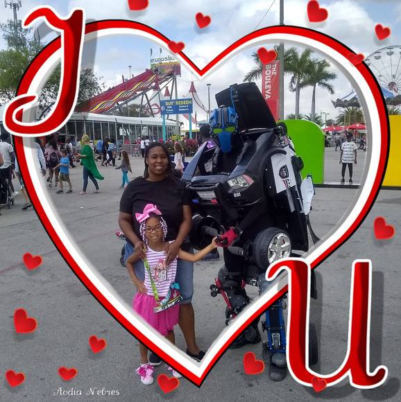 Profile Picture of Quantina Jones (@qaicupcakes) on Poshmark