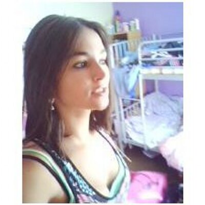 Profile Picture of Michaela Gregory (@Roxy_hunnybunny) on Twitter