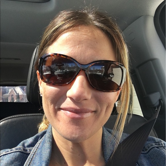 Profile Picture of Shawn Miller (@millers1231) on Poshmark