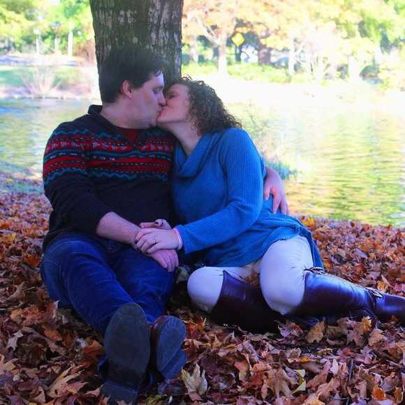 Profile Picture of Ashley Thames (@fnbraves) on Poshmark