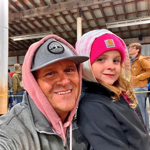 Profile Picture of Michael Earnest (@earnemi) on Poshmark