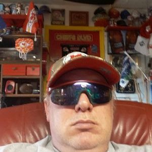 Profile Picture of James Tague (@JMater74) on Twitter