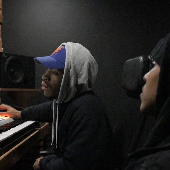 Profile Picture of Cyrill Carter (@cyrillcarter) on Poshmark