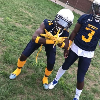 Profile Picture of James Ushery II  🗣 (@11EastMJay) on Twitter