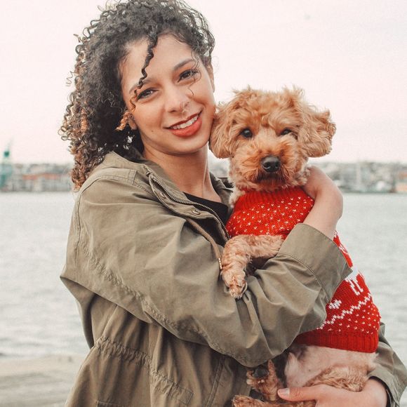 Profile Picture of Kate Potter (@kgpotter12) on Poshmark