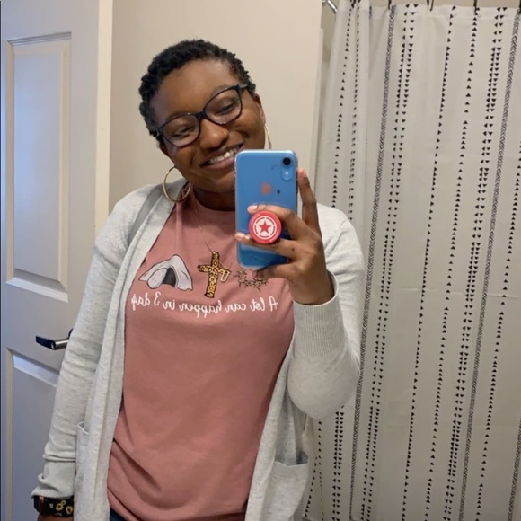 Profile Picture of Joelee Hightower (@joelee316) on Poshmark