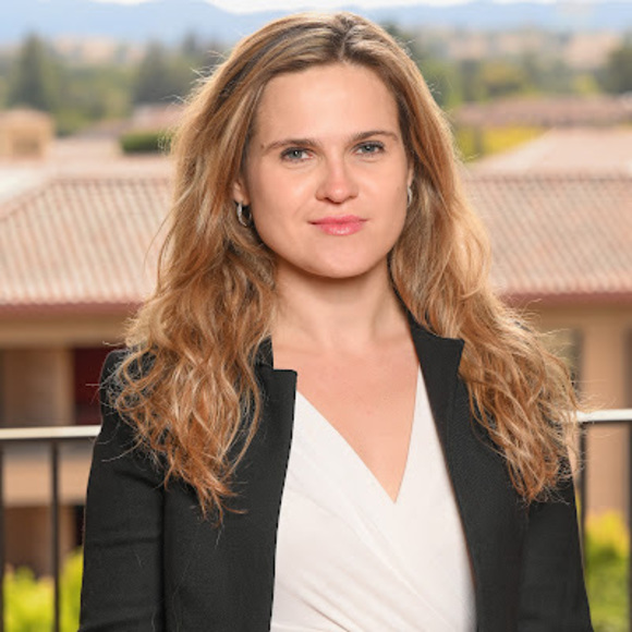 Maria Verbaite - Poshmark Profile Picture of Maria Verbaite (@mariaverbaite) on Poshmark