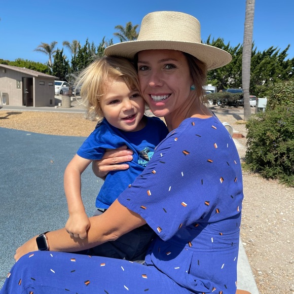 Profile Picture of Robin Puricelli (@robinpuricelli) on Poshmark