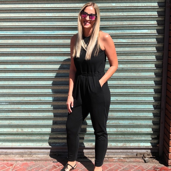 Profile Picture of Angela Ackerman (@mamalovesstyle) on Poshmark