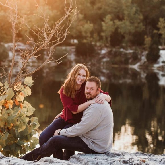 Profile Picture of Nikki Klagge (@nklagge) on Poshmark