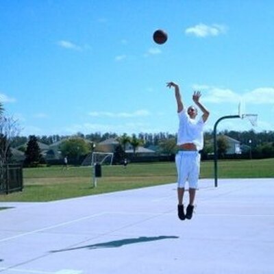 Profile Picture of Josh Scroggins (@j_scroggins) on Twitter