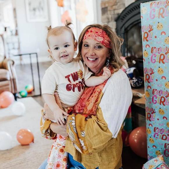 Profile Picture of Lauri Lyerla (@laurilyerla) on Poshmark