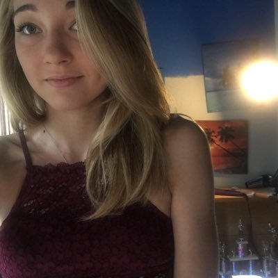 Profile Picture of Jessie Rhoades (@jessie_lynn_11) on Twitter