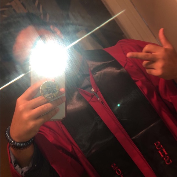 Profile Picture of Koey Langinbelik (@koey04) on Poshmark