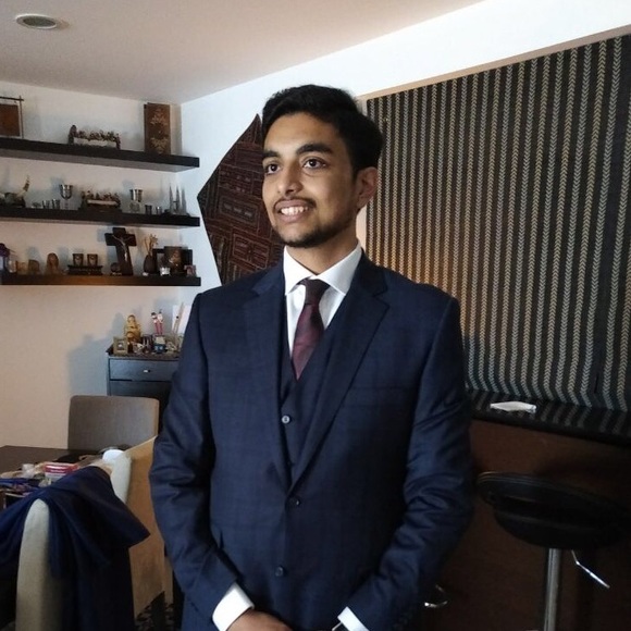 Profile Picture of Pierre Labib (@pierrel21) on Poshmark