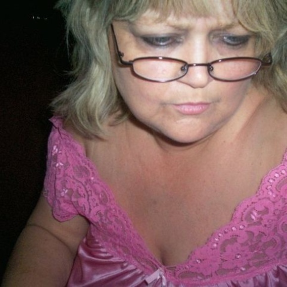 Profile Picture of Kathy Pritchett (@katiepritch2) on Poshmark