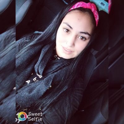 Profile Picture of Ana Claudia Schuster (@AnaClaudiaSchu4) on Twitter