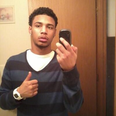 Profile Picture of Desmond Franklin (@Dwizz17) on Twitter
