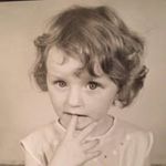 Profile Picture of Julia Searles (@searlesjulia) on Instagram