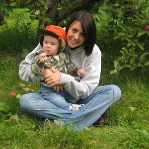 Profile Picture of Alicia Finch (@alinmas) on Myspace