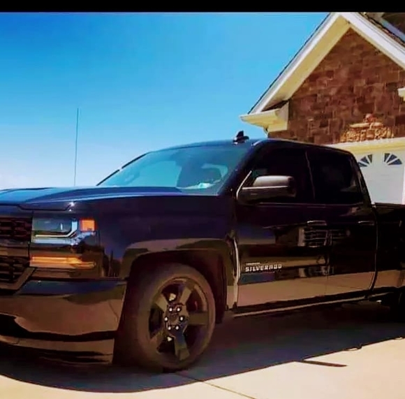 Profile Picture of Robert Aronson (@hotrob21) on Poshmark