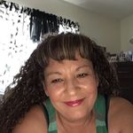 Profile Picture of Yolie1979 (@yolandasimental27) on Instagram