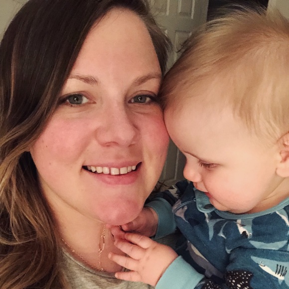 Profile Picture of Ashley Shalvey (@ashleyshalvey) on Poshmark