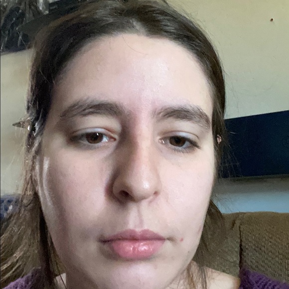 Profile Picture of Briggette Madera (@briggettemadera) on Poshmark