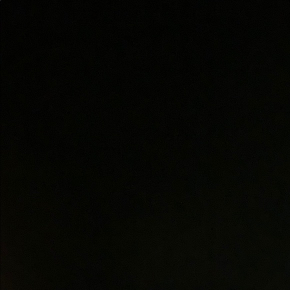 Profile Picture of Devlyn Davis (@devlynnnn) on Poshmark