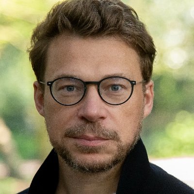 Profile Picture of Charles Emmerson (@charlesemmerson) on Twitter