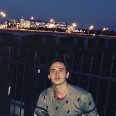 Profile Picture of Andrew Taran (@yunggburd) on Twitter