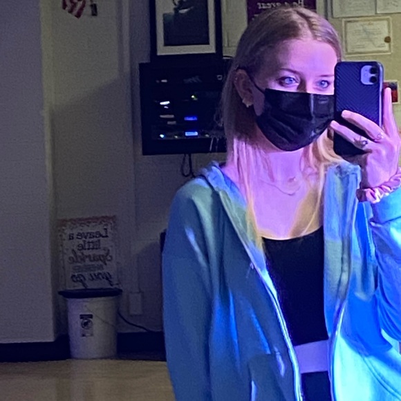 Profile Picture of Brooklyn Heidenreich (@bkbrooke8) on Poshmark