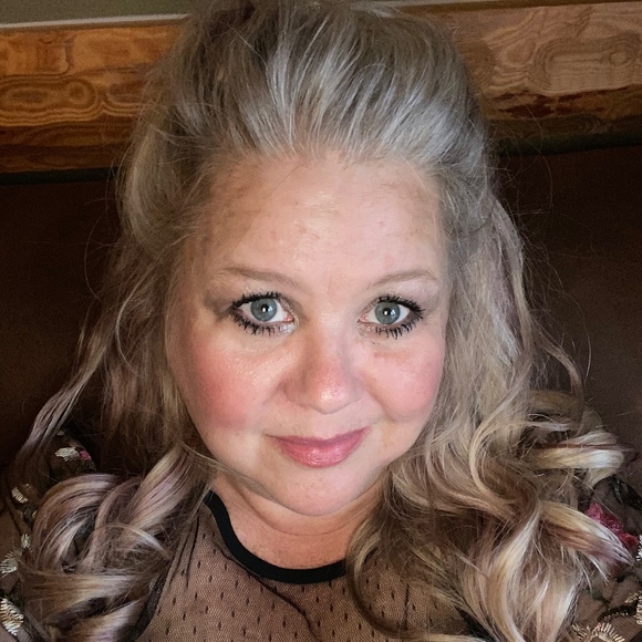 Profile Picture of Janet Liedka (@jliedka) on Poshmark