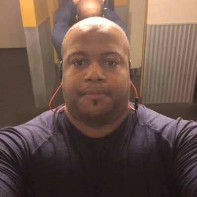 Profile Picture of Vincent Mckinney (@vmack33) on Twitter