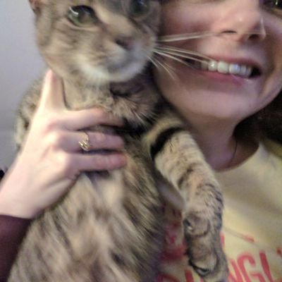 Profile Picture of Claire Long (@cm_long) on Twitter
