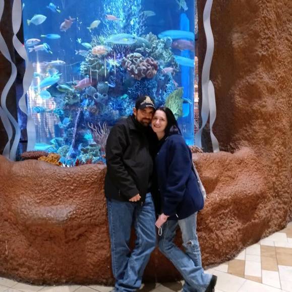 Profile Picture of Melissa Timbs (@melissaraye24) on Poshmark