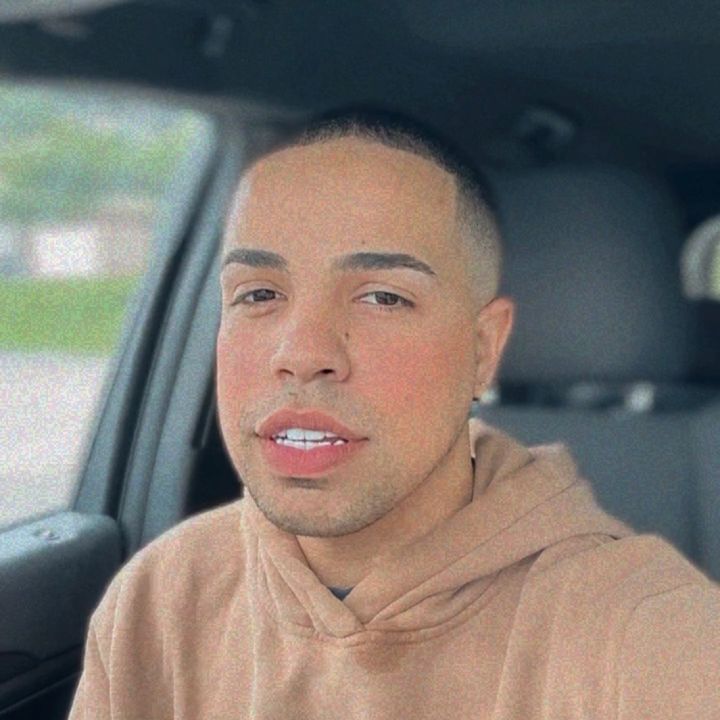 Profile Picture of Michael Angelo✨🦖 (@michaelcalopr) on Tiktok